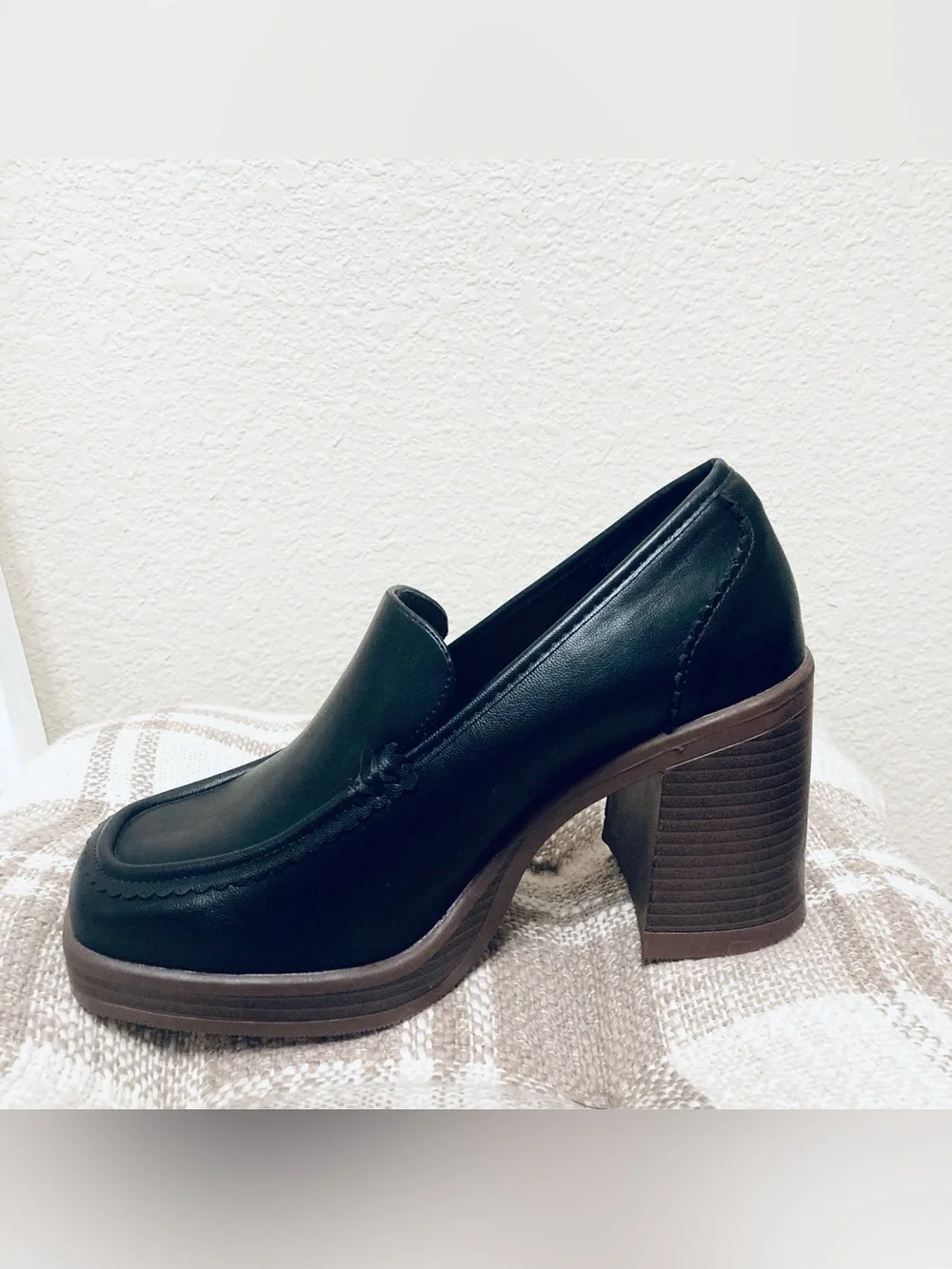 Torrid Shoes Womens  7.5 Wide Width Mock Toe Platform Loafers Mary Jane Black